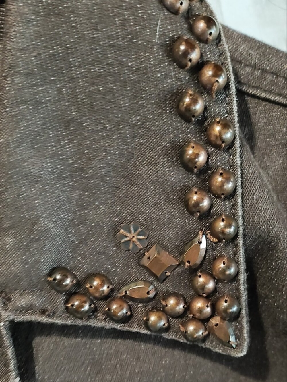 DG2 by Diane Gilman Brown Studded Jean Jacket, XS Statement Piece - Picture 3 of 7